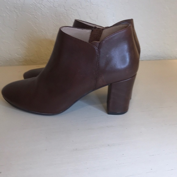 H by Halston ankle boots - Picture 4 of 4